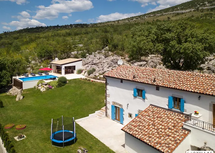 Villa Lovro Susnjevica